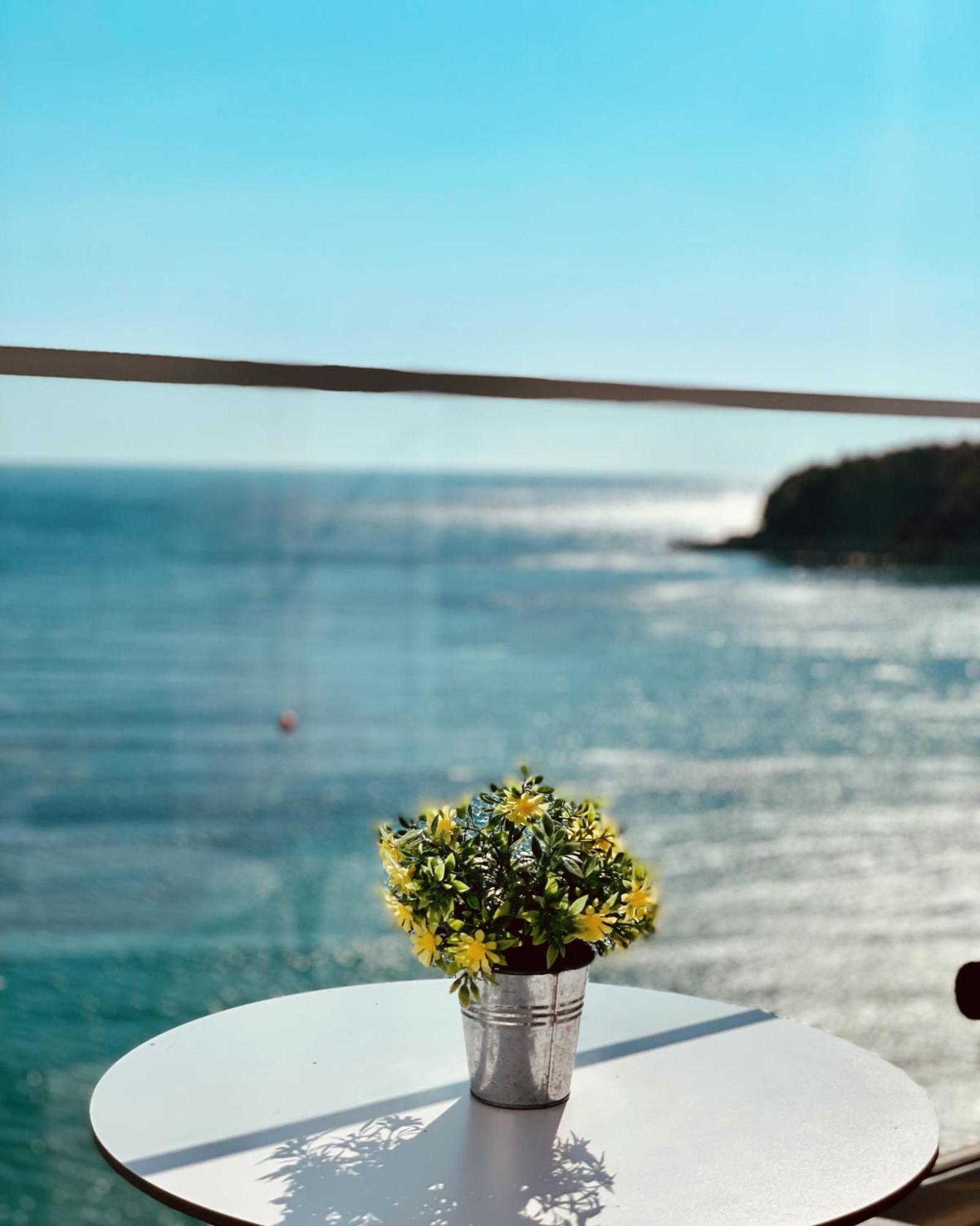 Bed and Breakfast Ionian Terrace Химара Экстерьер фото